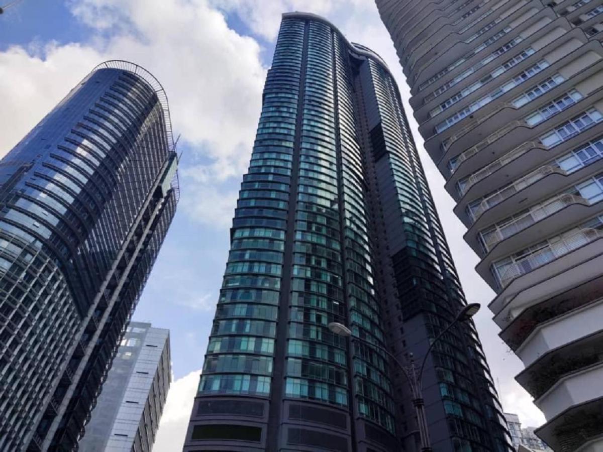 Sky Suites Klcc By Luna Куала-Лумпур Экстерьер фото