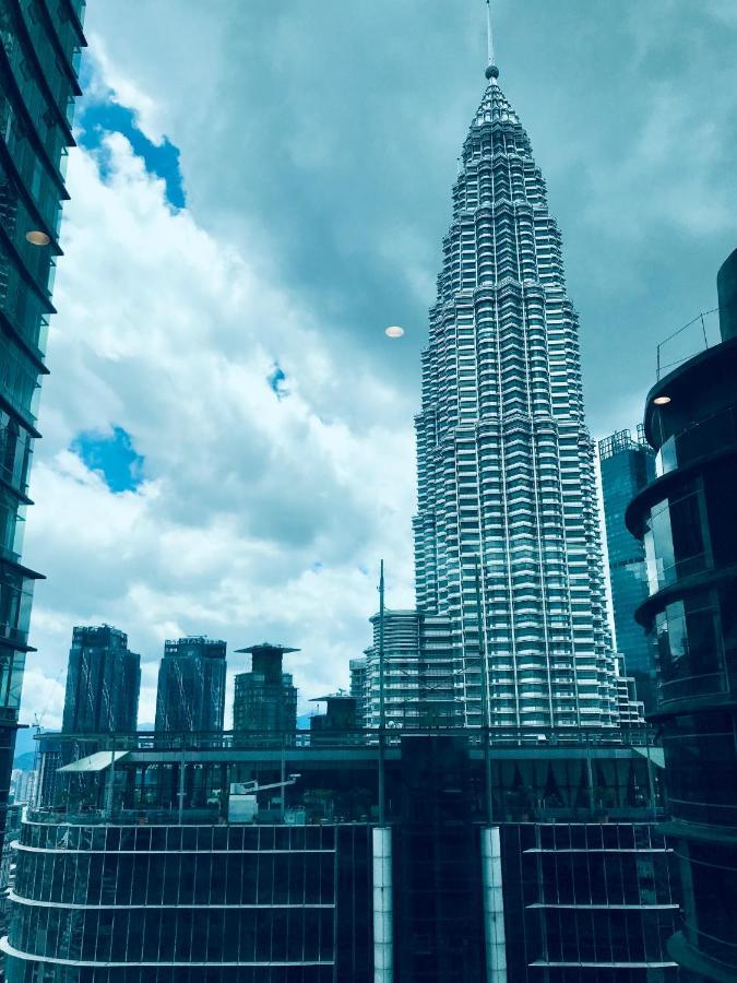 Sky Suites Klcc By Luna Куала-Лумпур Экстерьер фото