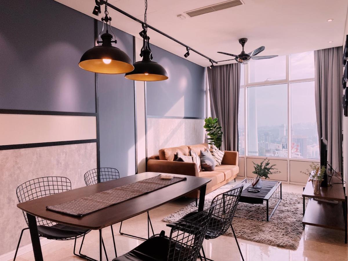 Sky Suites Klcc By Luna Куала-Лумпур Экстерьер фото