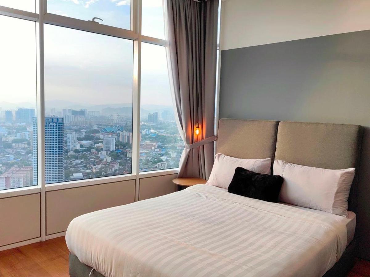 Sky Suites Klcc By Luna Куала-Лумпур Экстерьер фото