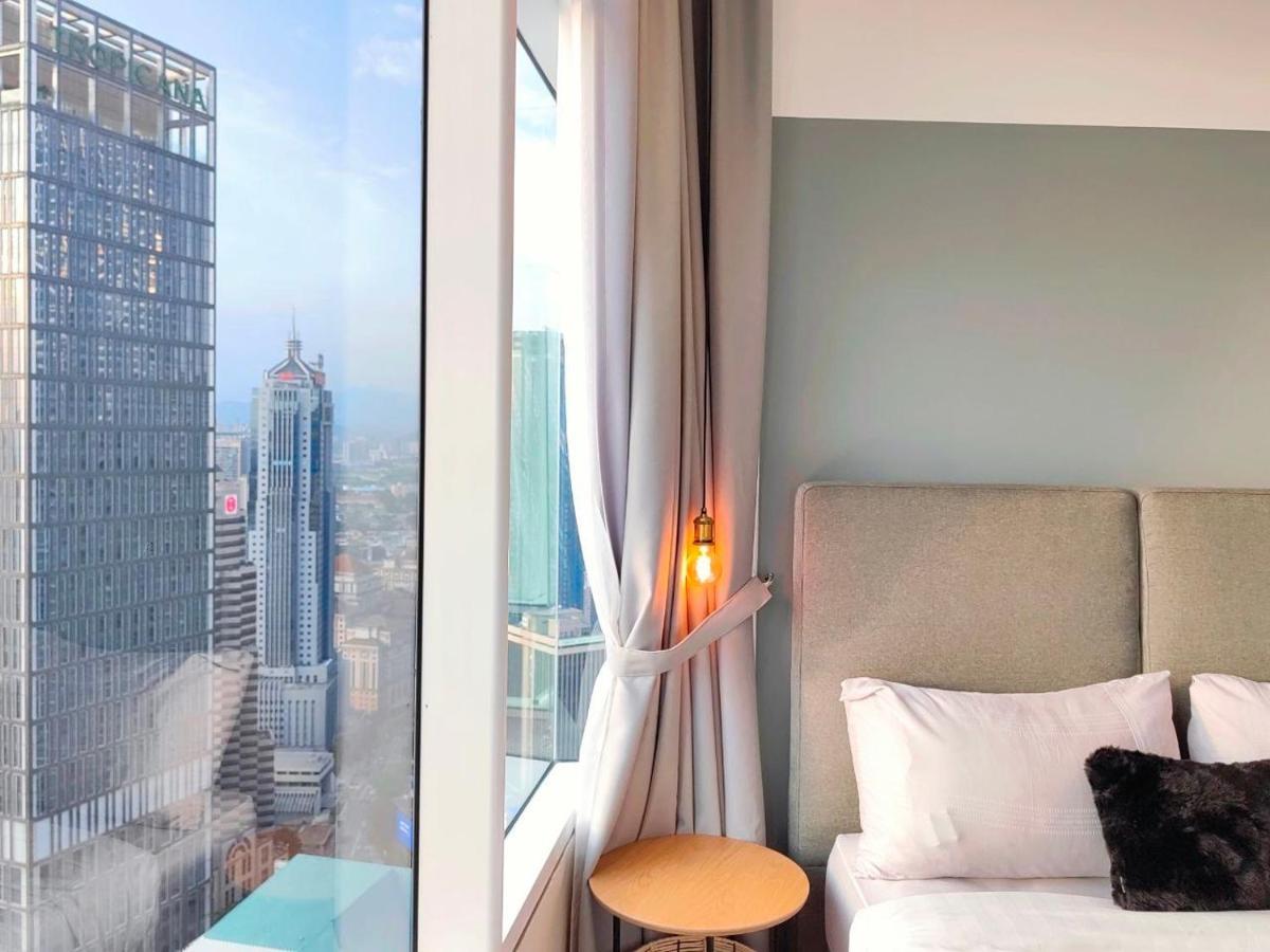 Sky Suites Klcc By Luna Куала-Лумпур Экстерьер фото