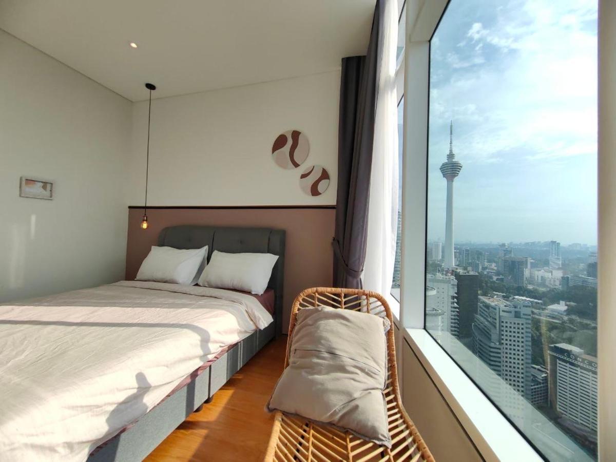 Sky Suites Klcc By Luna Куала-Лумпур Экстерьер фото