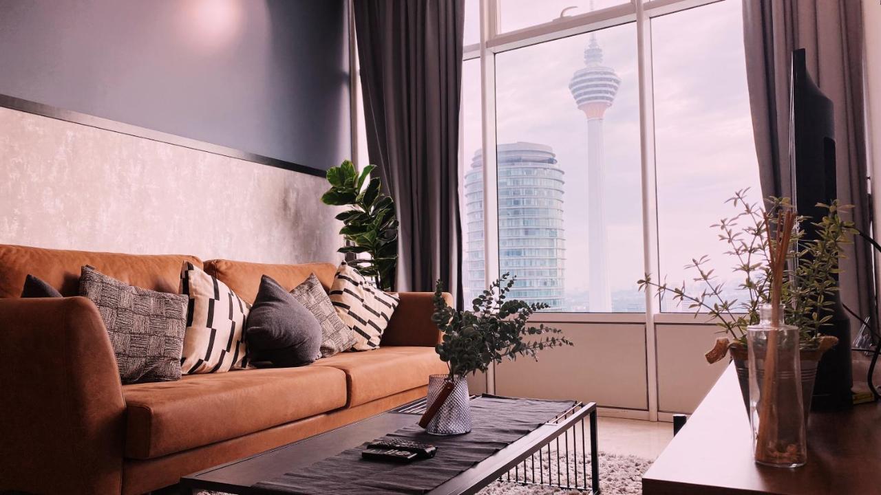 Sky Suites Klcc By Luna Куала-Лумпур Экстерьер фото