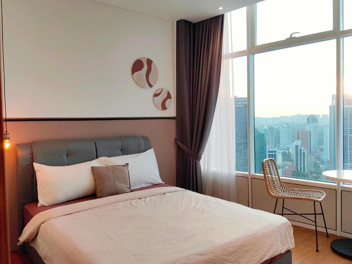 Sky Suites Klcc By Luna Куала-Лумпур Экстерьер фото